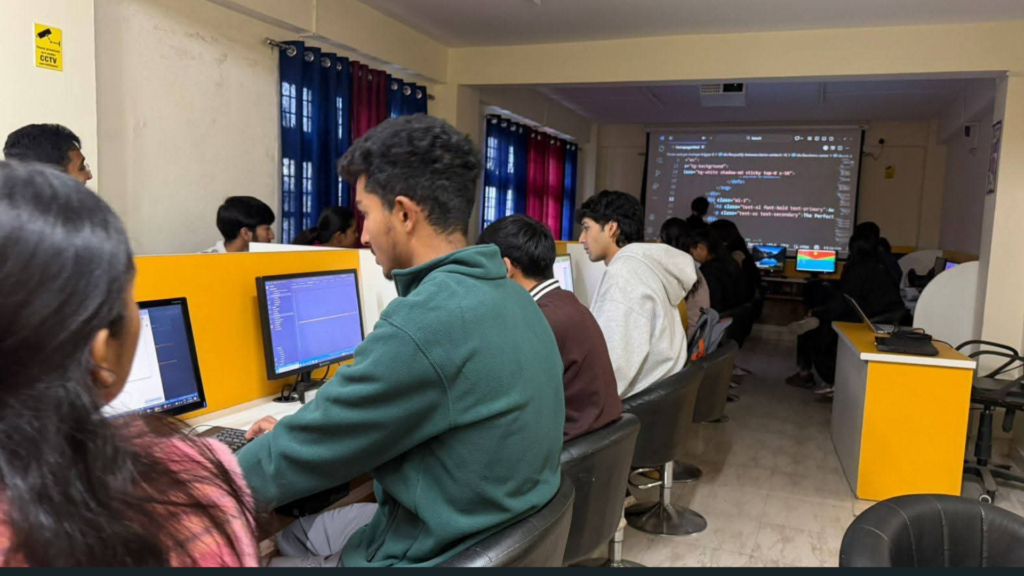 Digital Marketing Training in Shimla students gaining practical computer skills during classroom training